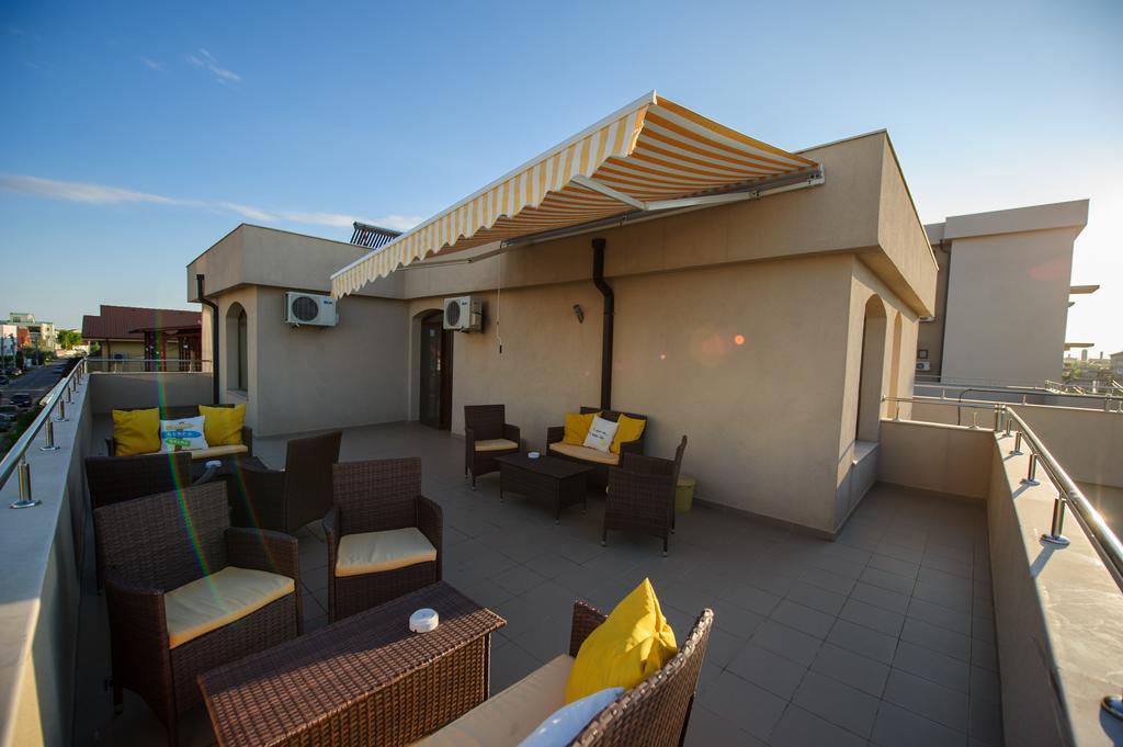 Coquette Villa Mamaia Nord นาโวดาริ ภายนอก รูปภาพ
